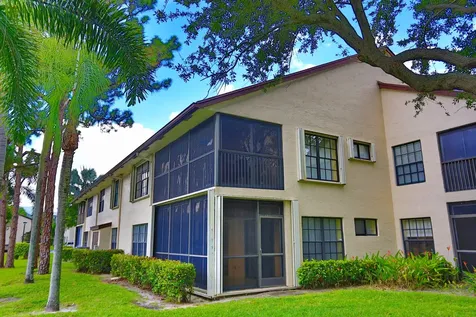 3277 Jog Park Drive Greenacres FL 33467