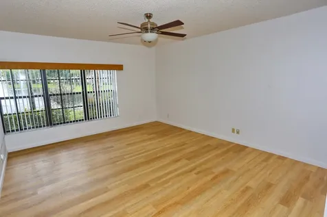3277 Jog Park Drive Greenacres FL 33467
