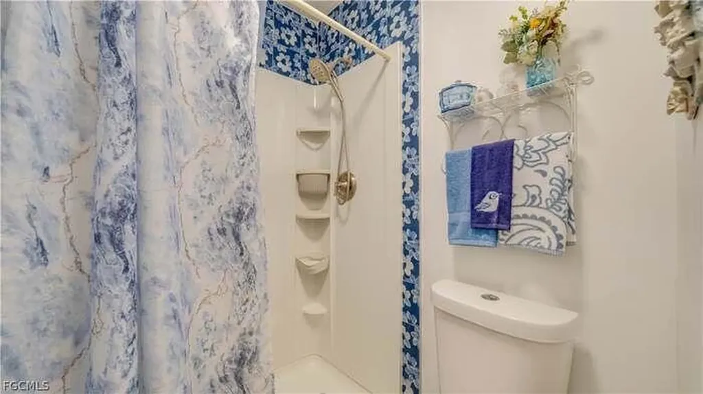 5671 Longleaf Drive North Fort Myers FL 33917