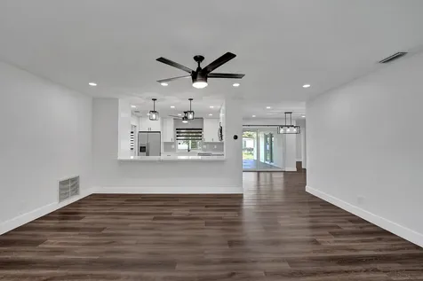 5011 Buchanan Street Hollywood FL 33021