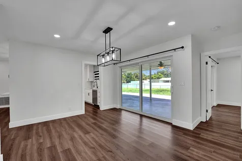 5011 Buchanan Street Hollywood FL 33021