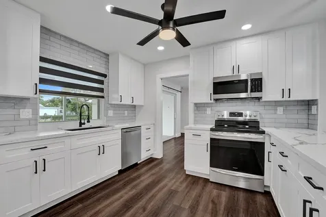 5011 Buchanan Street Hollywood FL 33021
