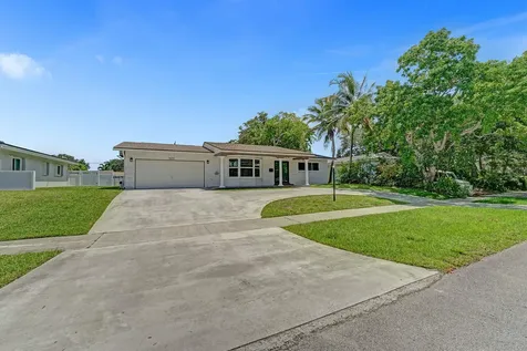 5011 Buchanan Street Hollywood FL 33021