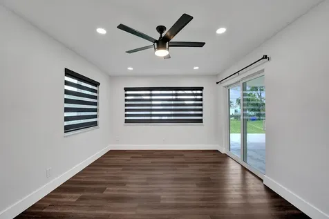 5011 Buchanan Street Hollywood FL 33021