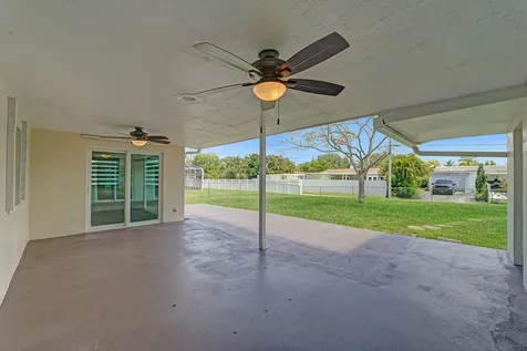 5011 Buchanan Street Hollywood FL 33021