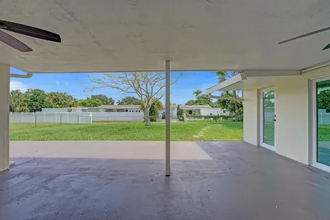 5011 Buchanan Street Hollywood FL 33021
