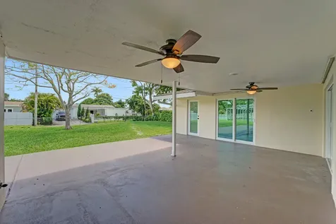 5011 Buchanan Street Hollywood FL 33021