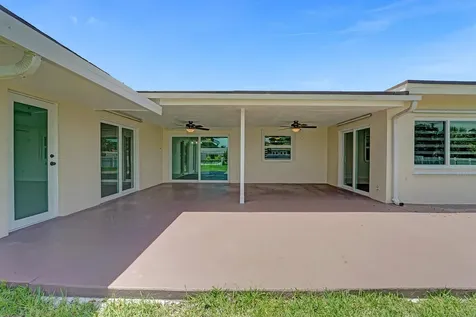 5011 Buchanan Street Hollywood FL 33021