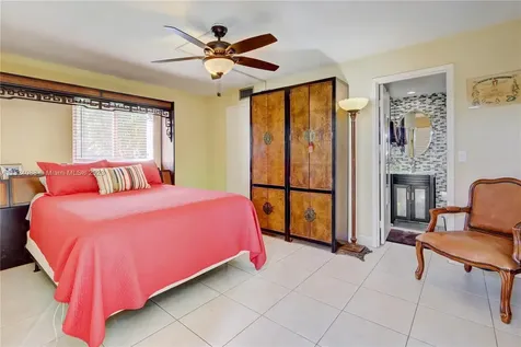 694 Brittany Park Delray Beach FL 33446