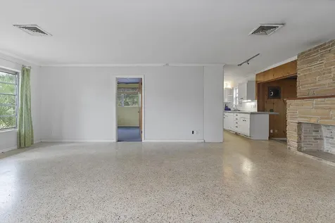 799 Ivory Lane Haverhill FL 33415