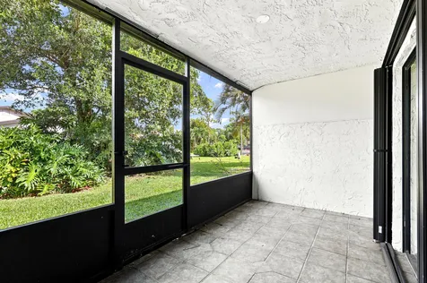 10 Seneca Court Royal Palm Beach FL 33411