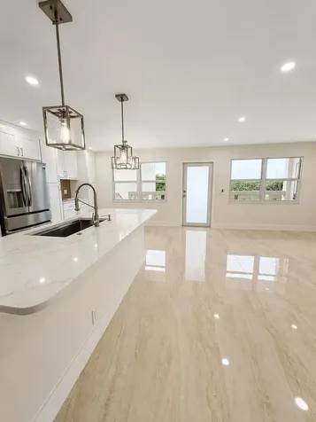 4047 Ainslie C Boca Raton FL 33434