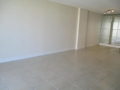 2801 NE 183rd Street Aventura FL 33160