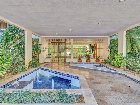 23200 Camino Del Mar Boca Raton FL 33433