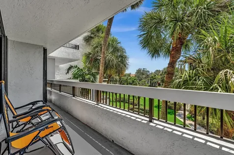 23200 Camino Del Mar Boca Raton FL 33433