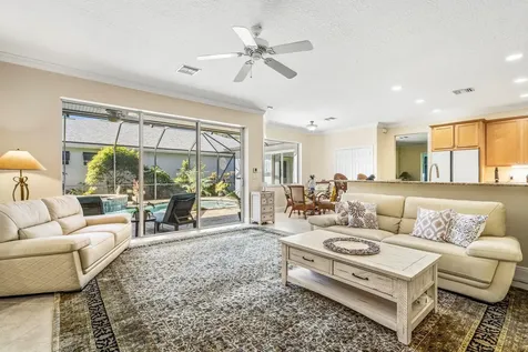 228 Oak Hammock Circle SW Vero Beach FL 32962