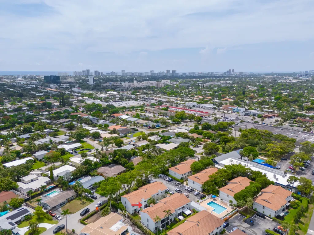 5201 NE 14th Terrace Fort Lauderdale FL 33334