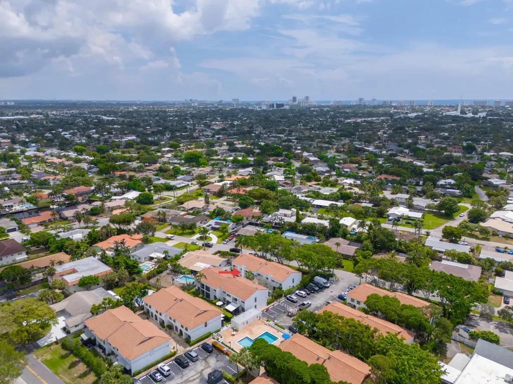 5201 NE 14th Terrace Fort Lauderdale FL 33334