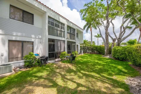 5201 NE 14th Terrace Fort Lauderdale FL 33334