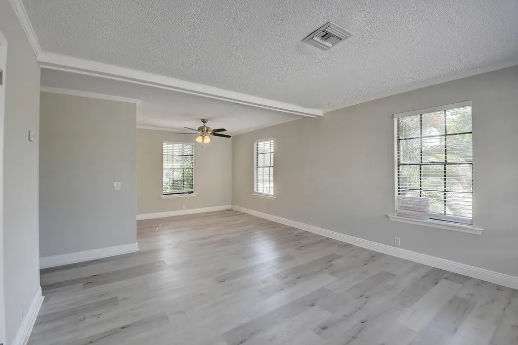 237 SW 11th Avenue Delray Beach FL 33444