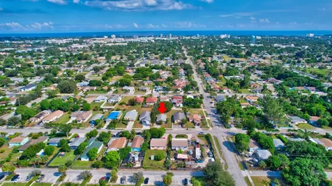 237 SW 11th Avenue Delray Beach FL 33444