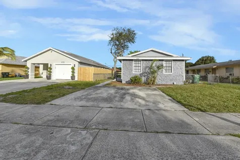 237 SW 11th Avenue Delray Beach FL 33444