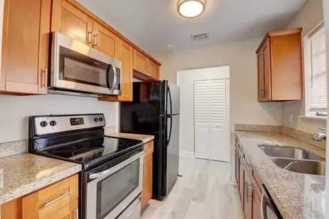 237 SW 11th Avenue Delray Beach FL 33444
