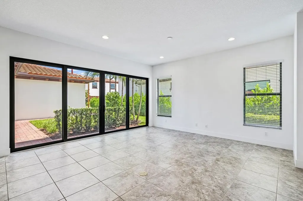 13644 Dumont Road Palm Beach Gardens FL 33418
