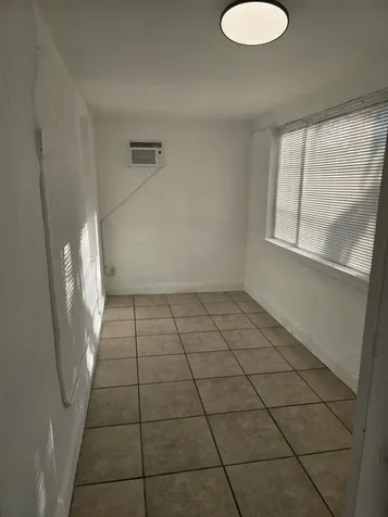 5431 NW 30th Avenue Miami FL 33142