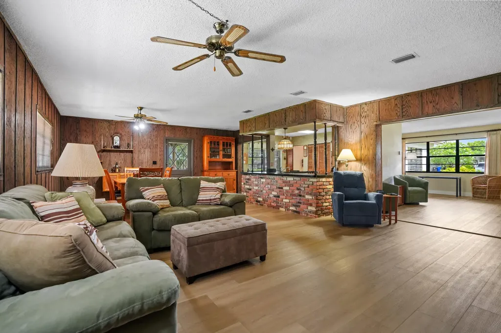 3358 SW 16th Court Fort Lauderdale FL 33068