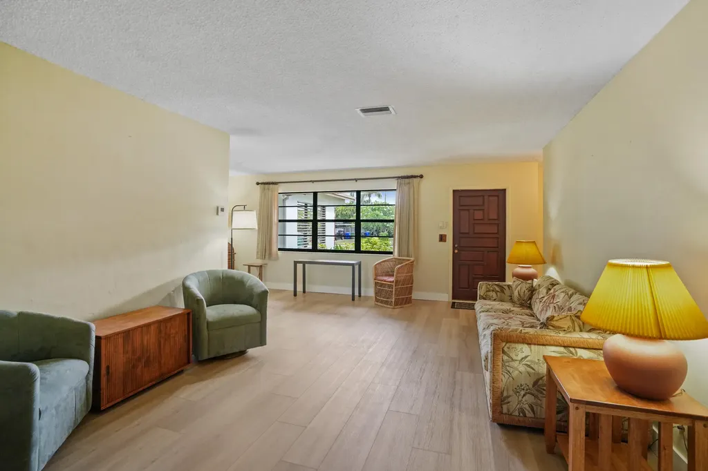 3358 SW 16th Court Fort Lauderdale FL 33068