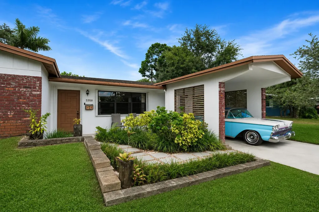 3358 SW 16th Court Fort Lauderdale FL 33068
