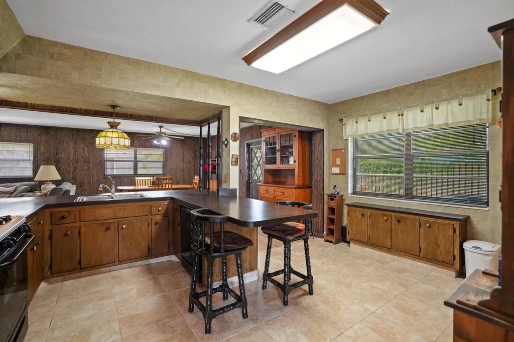 3358 SW 16th Court Fort Lauderdale FL 33068
