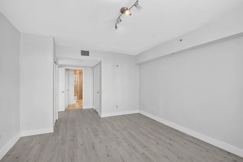 403 S Sapodilla Avenue West Palm Beach FL 33401