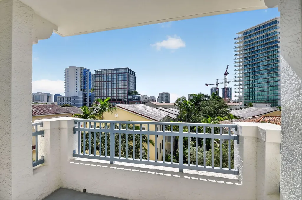 403 S Sapodilla Avenue West Palm Beach FL 33401