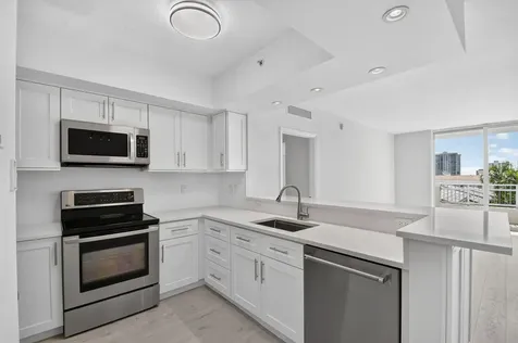 403 S Sapodilla Avenue West Palm Beach FL 33401