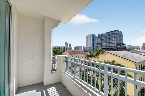 403 S Sapodilla Avenue West Palm Beach FL 33401
