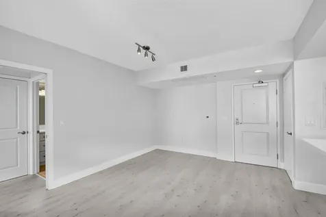 403 S Sapodilla Avenue West Palm Beach FL 33401