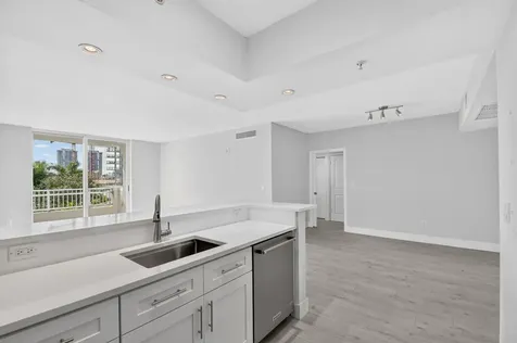 403 S Sapodilla Avenue West Palm Beach FL 33401
