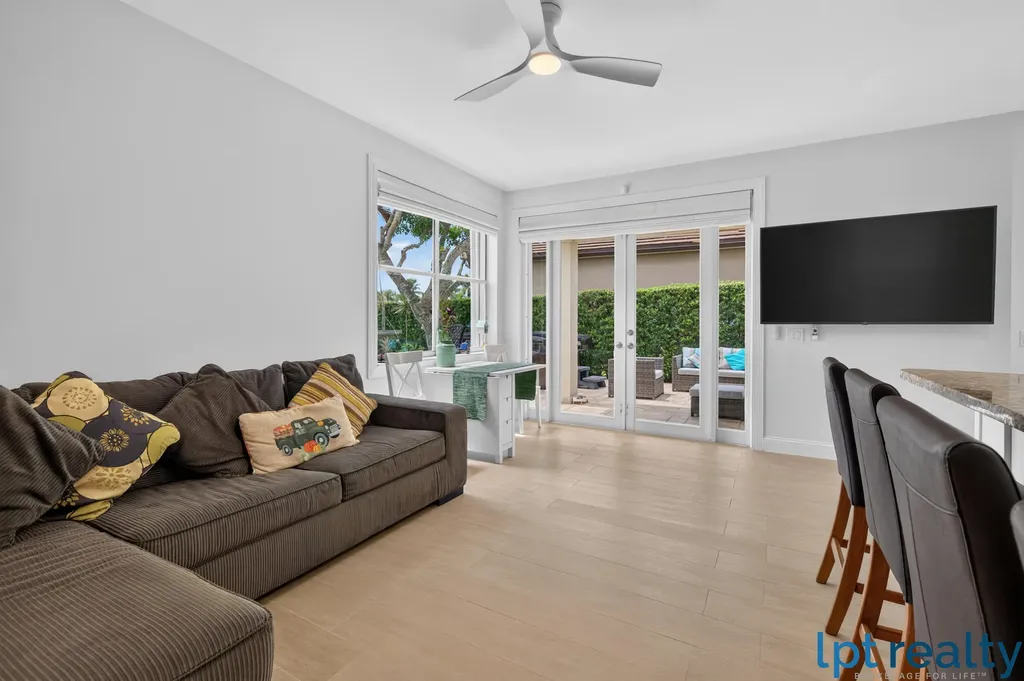 229 E Bayridge Drive Weston FL 33326