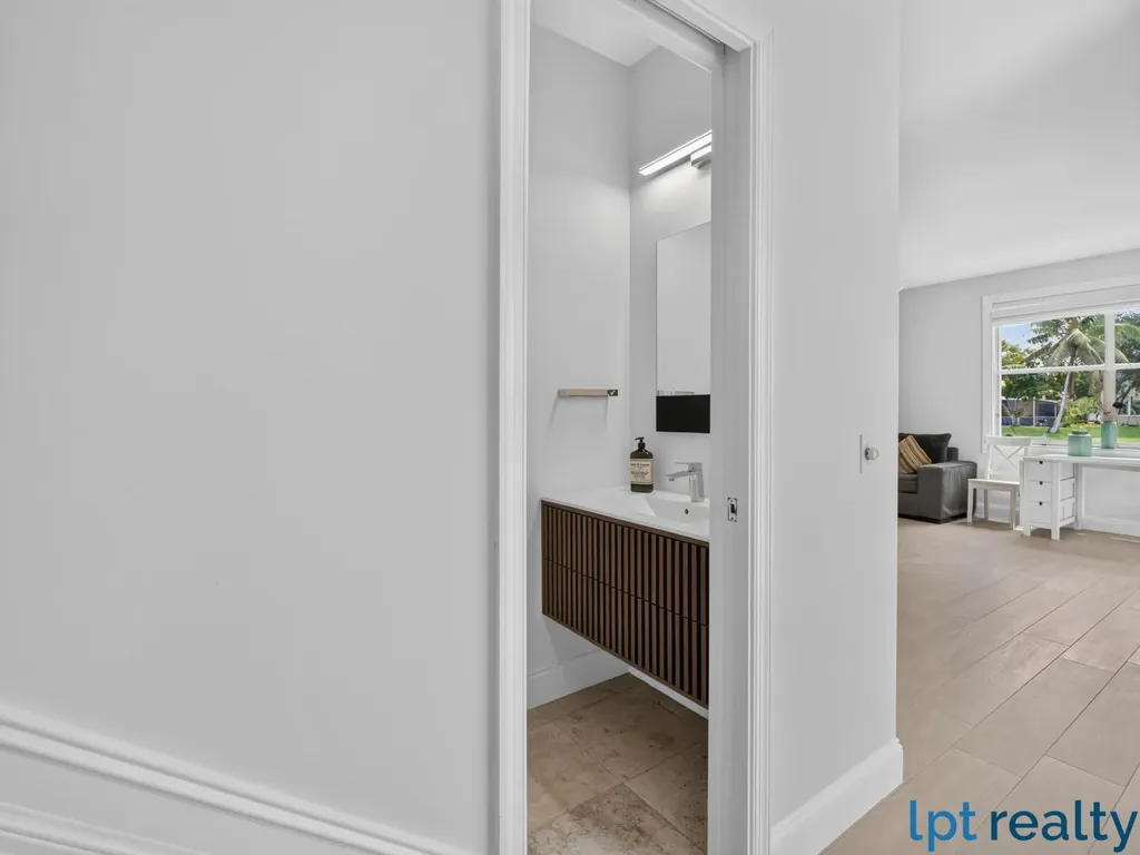 229 E Bayridge Drive Weston FL 33326