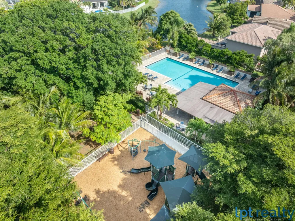 229 E Bayridge Drive Weston FL 33326