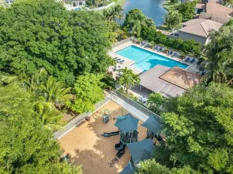 229 E Bayridge Drive Weston FL 33326