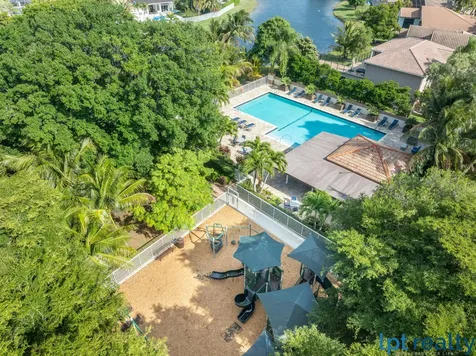 229 E Bayridge Drive Weston FL 33326