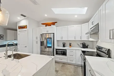 8565 SE Palm Street Hobe Sound FL 33455