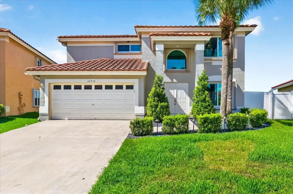 10712 Oak Lake Way Boca Raton FL 33498