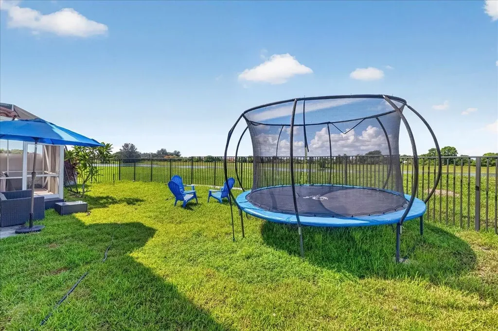 10712 Oak Lake Way Boca Raton FL 33498