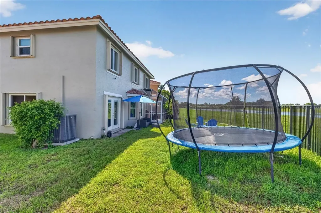 10712 Oak Lake Way Boca Raton FL 33498