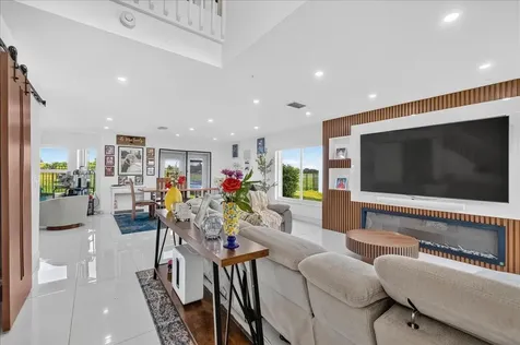 10712 Oak Lake Way Boca Raton FL 33498