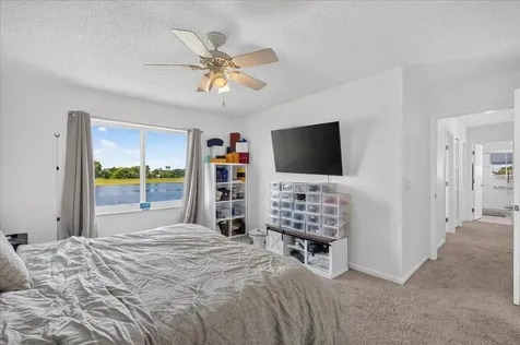 10712 Oak Lake Way Boca Raton FL 33498